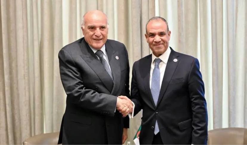 Mr. Attaf holds talks with Egyptian counterpart in Jordan