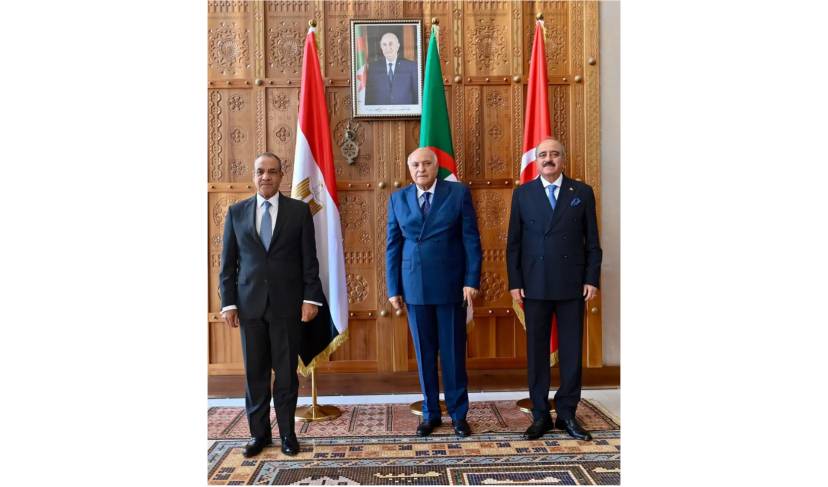 البيان الختامي لاجتماع وزراء خارجية الجزائر وتونس ومصر بشأن ليبيا (آلية دول الجوار الثلاثية)